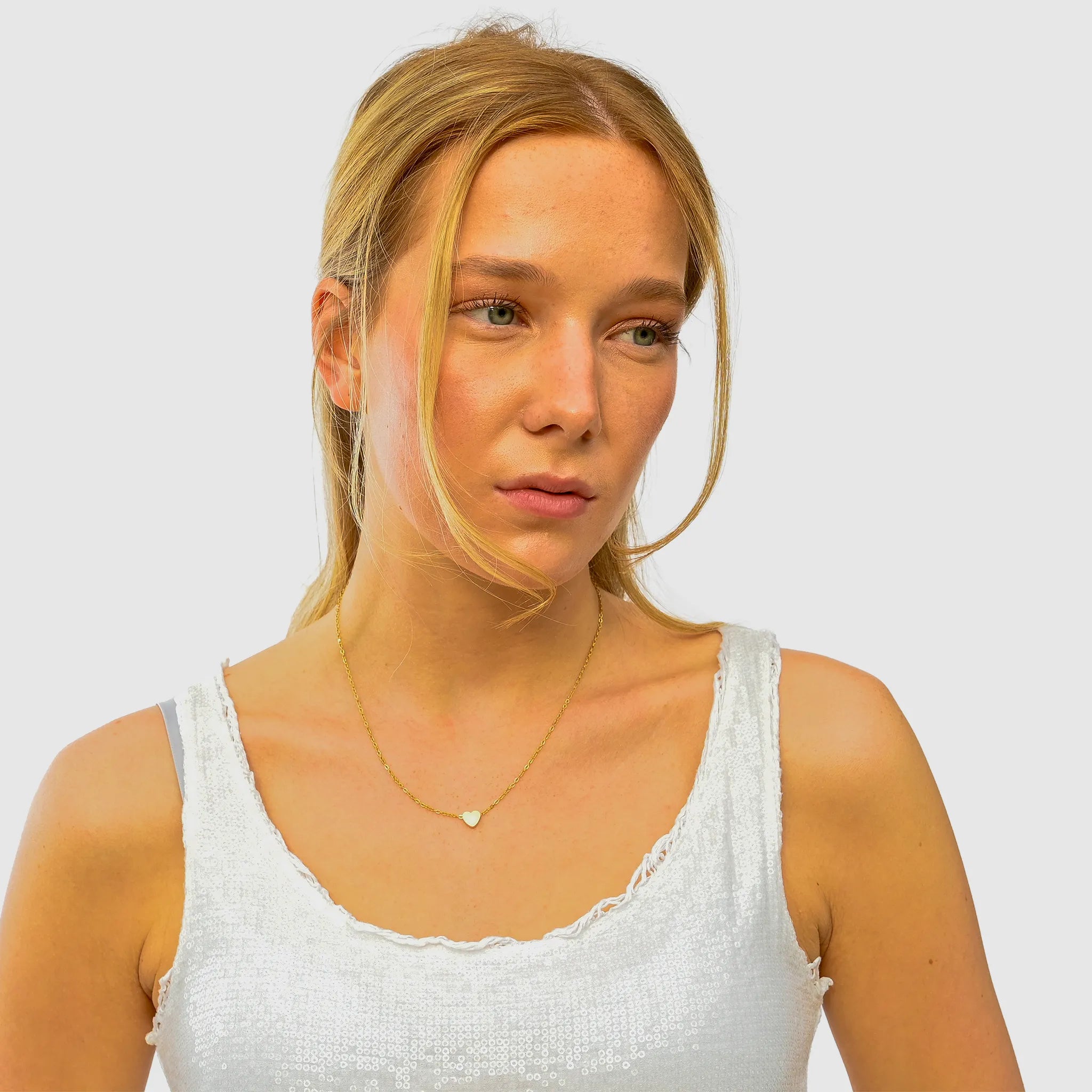 Wasserfeste Damen Halskette Gold in Edelstahl mit Herzanhänger. Herz, Hautverträglich, Farbecht, von der Marke 1887Gem.