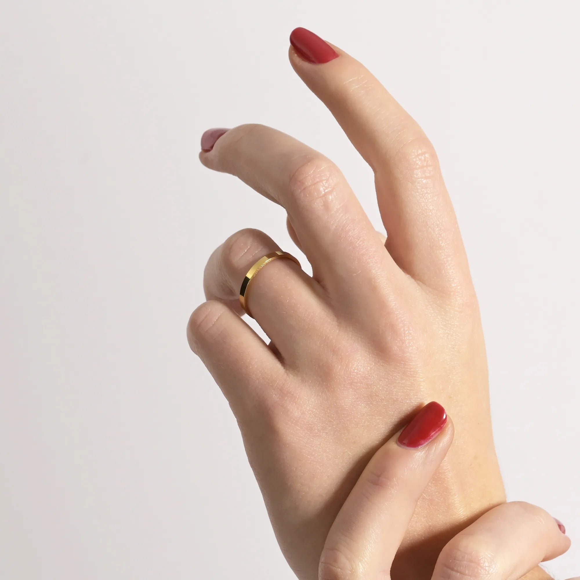 Ring Damen Gold Nephele 2mm | wasserfest