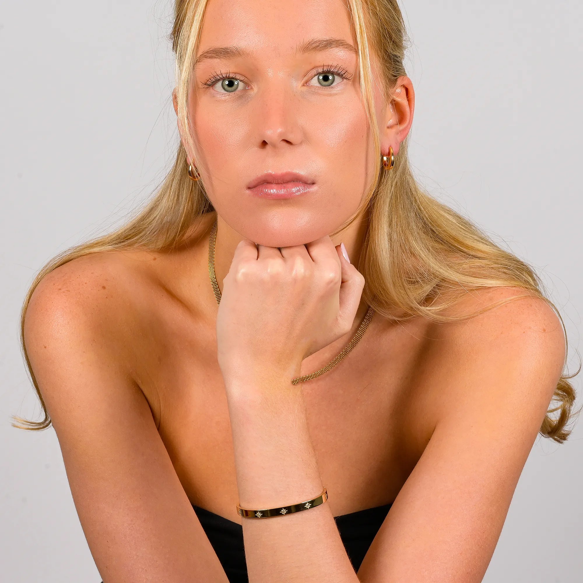 Medium Hoops Ourania