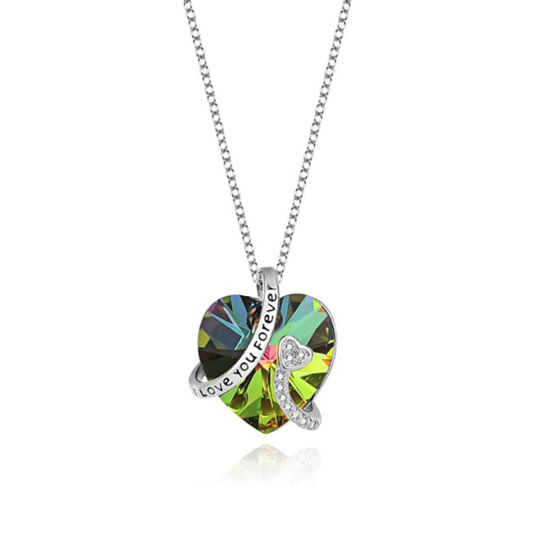 Swarovski Kette mit einem Kristall in Herz Form in dem Farbgradient Grün. Der Schriftzug Love You Forever ziert den Kristall. Die Kette ist aus Silber.