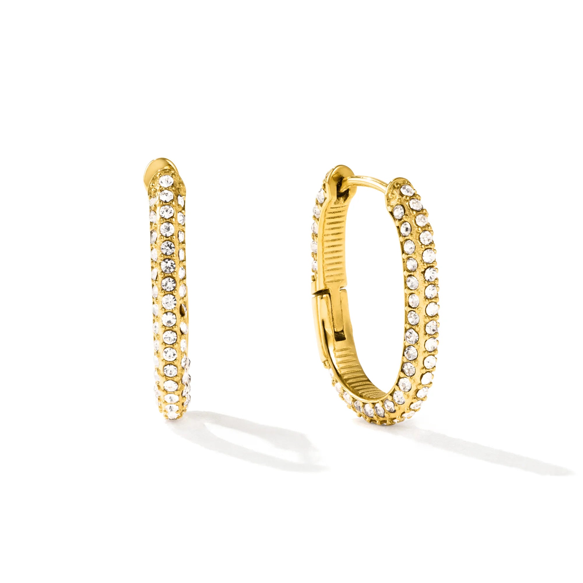 Wasserfeste Damen Ohrringe Gold mit CZ Steinchen im Pave setting Hera.
