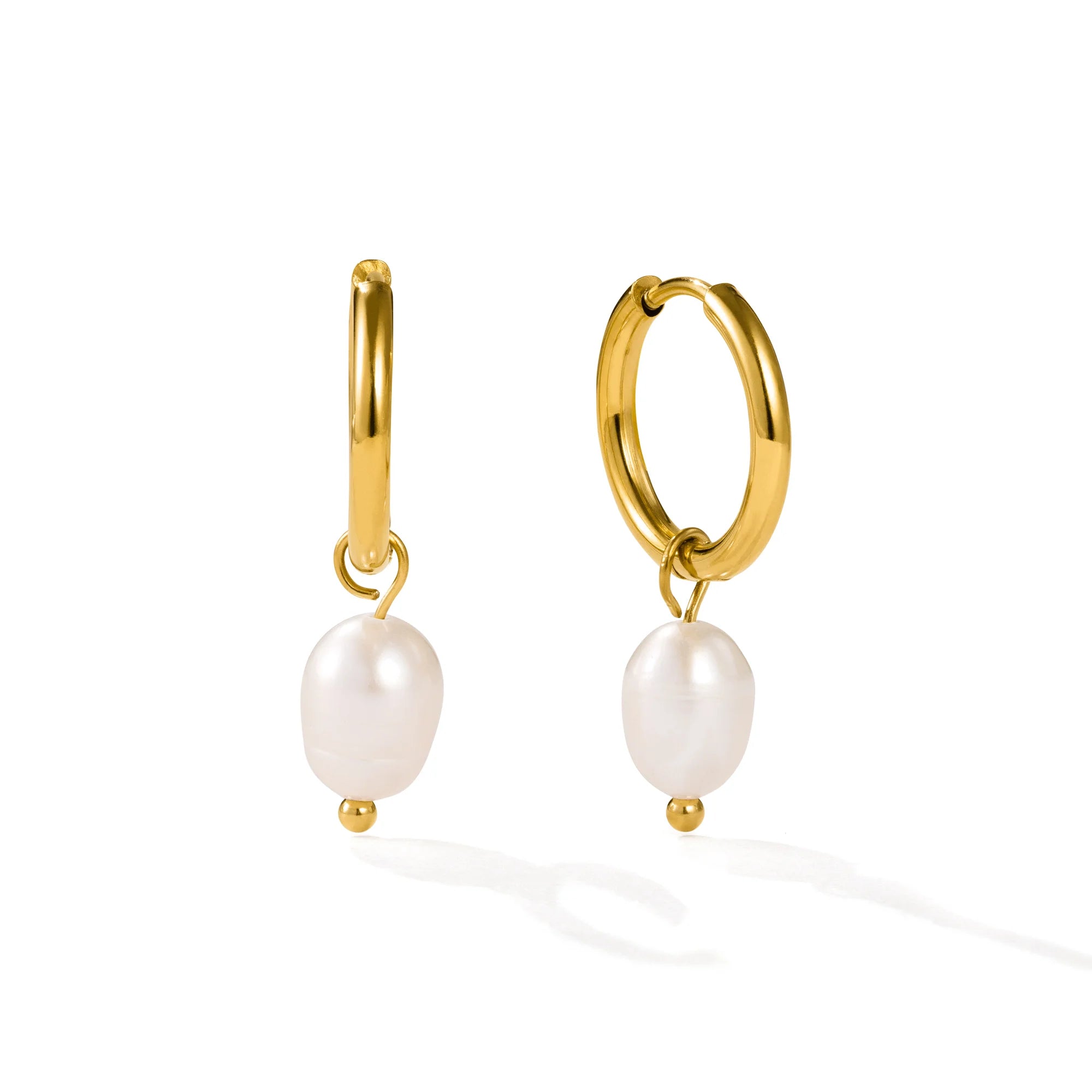 Wasserfeste Ohrringe Damen Gold 
Perle Niobe